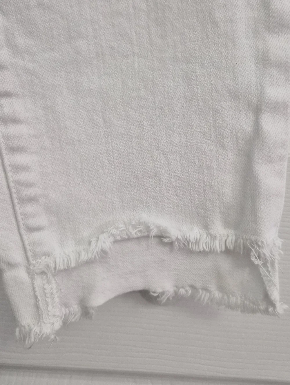 KUT Reese White Jeans 8 Raw Hem Ankle Straight High Rise Summer